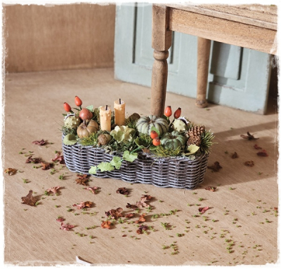 Großes Herbstgesteck im Korb