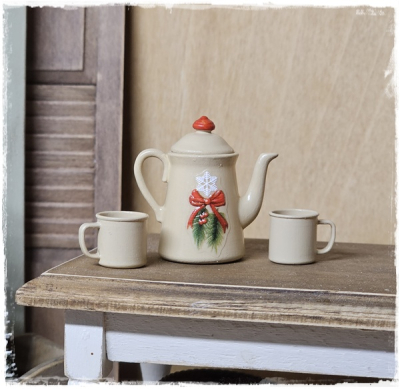 Set Kaffeekanne und 2 Tassen beige - GROSS -