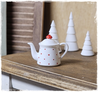 Kaffeekanne weiss mit roten mit Punkten klein