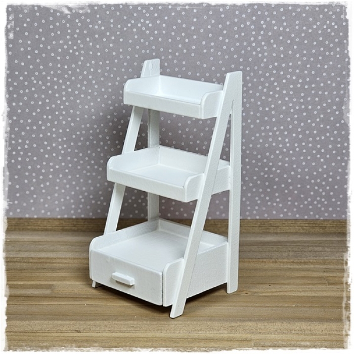 Step shelf white