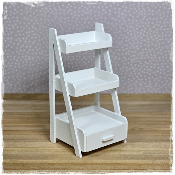 Step shelf white