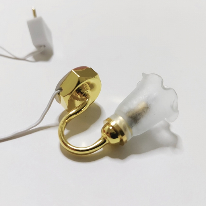 12V Wandlampe mit Tulpenschirmchen 1-armig